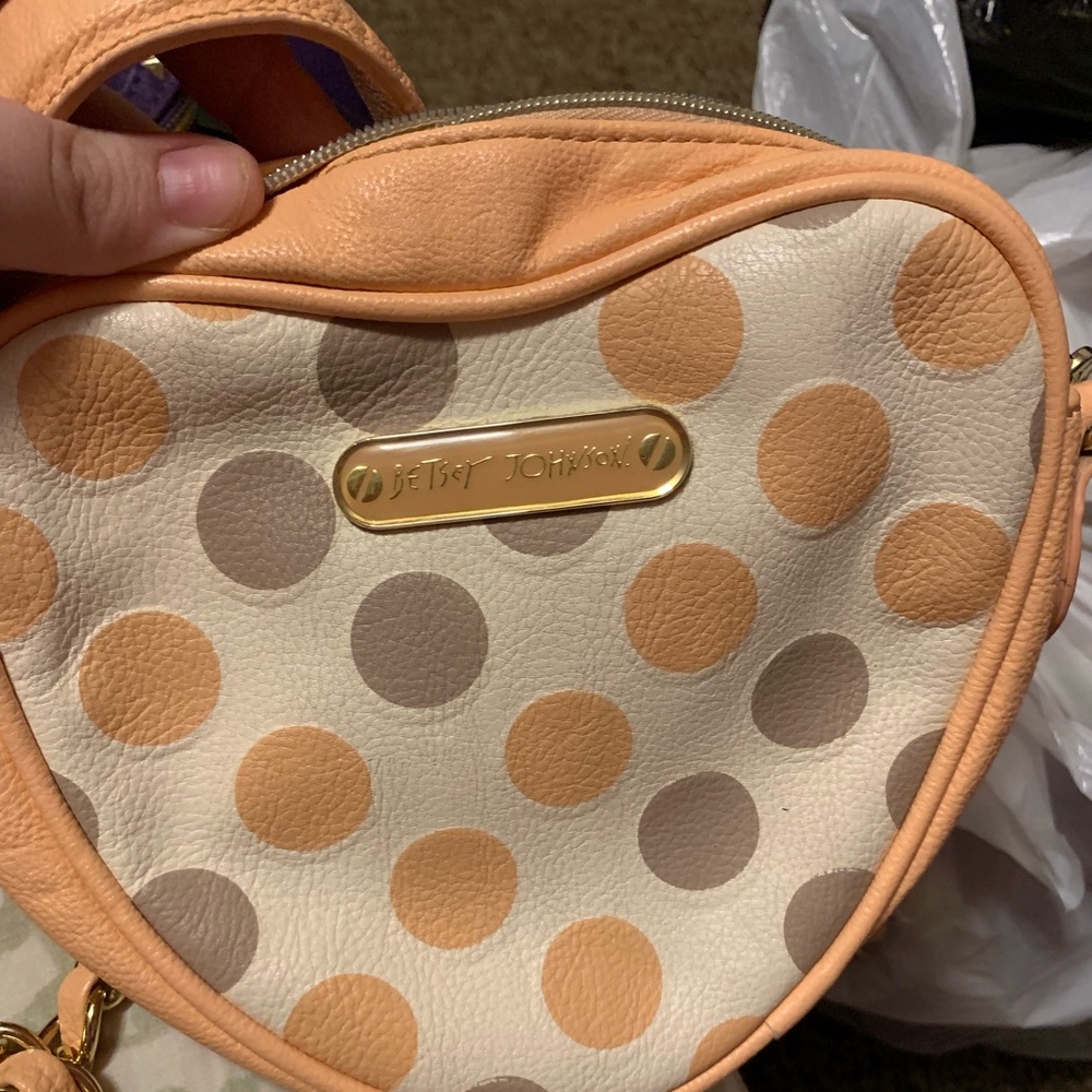 Betsey Johnson heart cross body bag